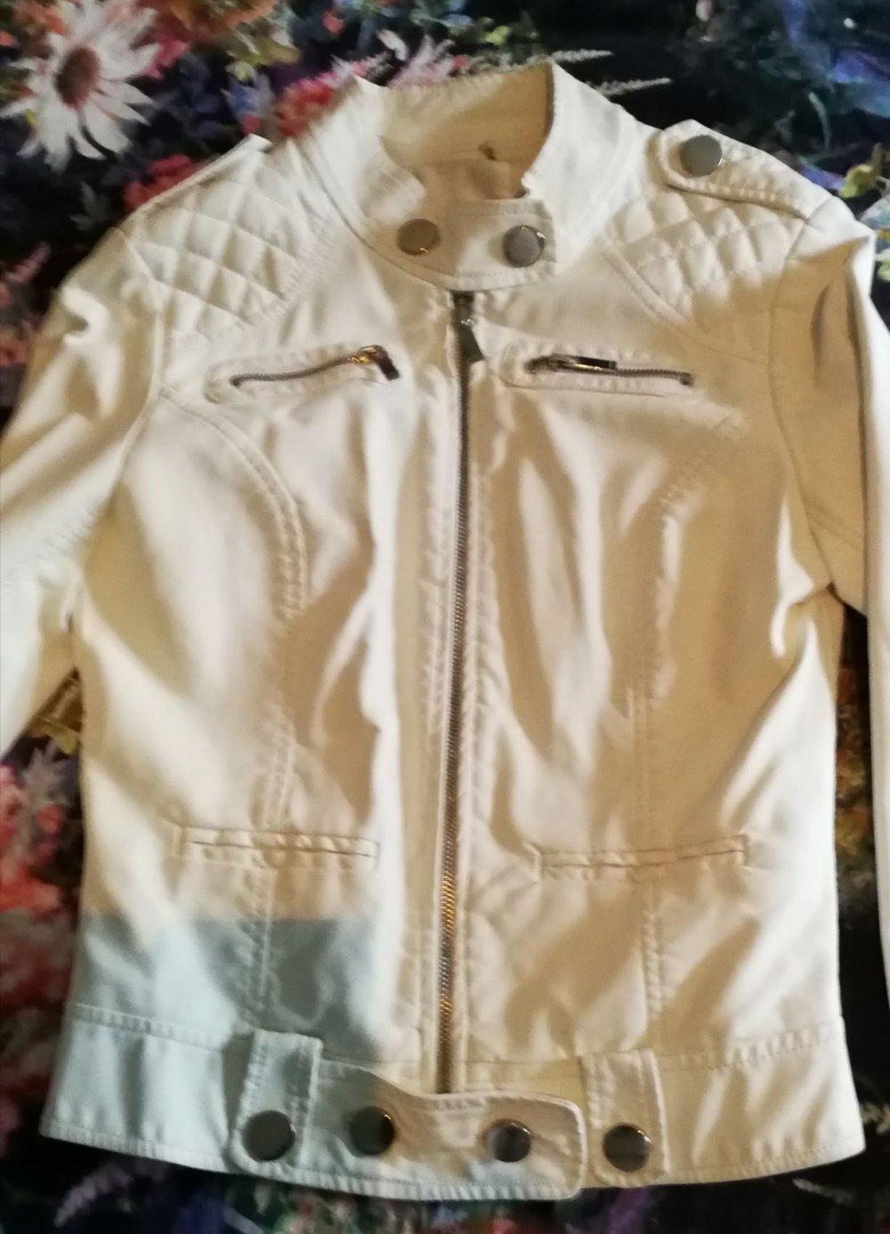 Weiße Lederjacke Stepplederjacke vegan Lederimitat Bikerjacke Amisu