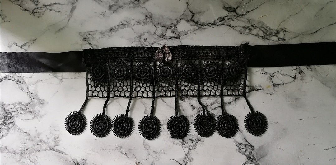 Halsband Choker! Sexy Chokerband aus Spitze Häkel Exotik Gothic Rockchick Customschmuck!