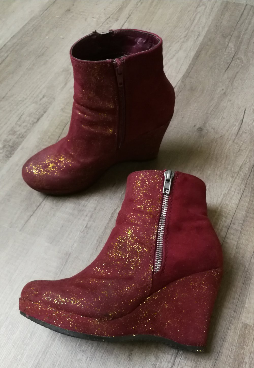 Stiefeletten Wedges Plateau Lederimitat vegan Bordeaux Goldglitter Glam 36
