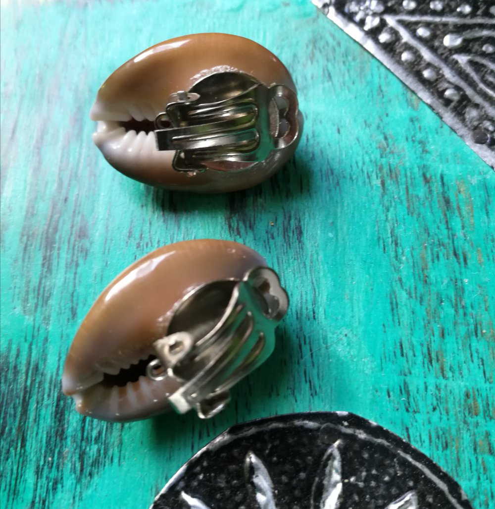 Muschel Ohrclip Paar! 80er Vintage Originale aus Thailand! Naturschmuck! Hippie Boho Goa Tunnelhide