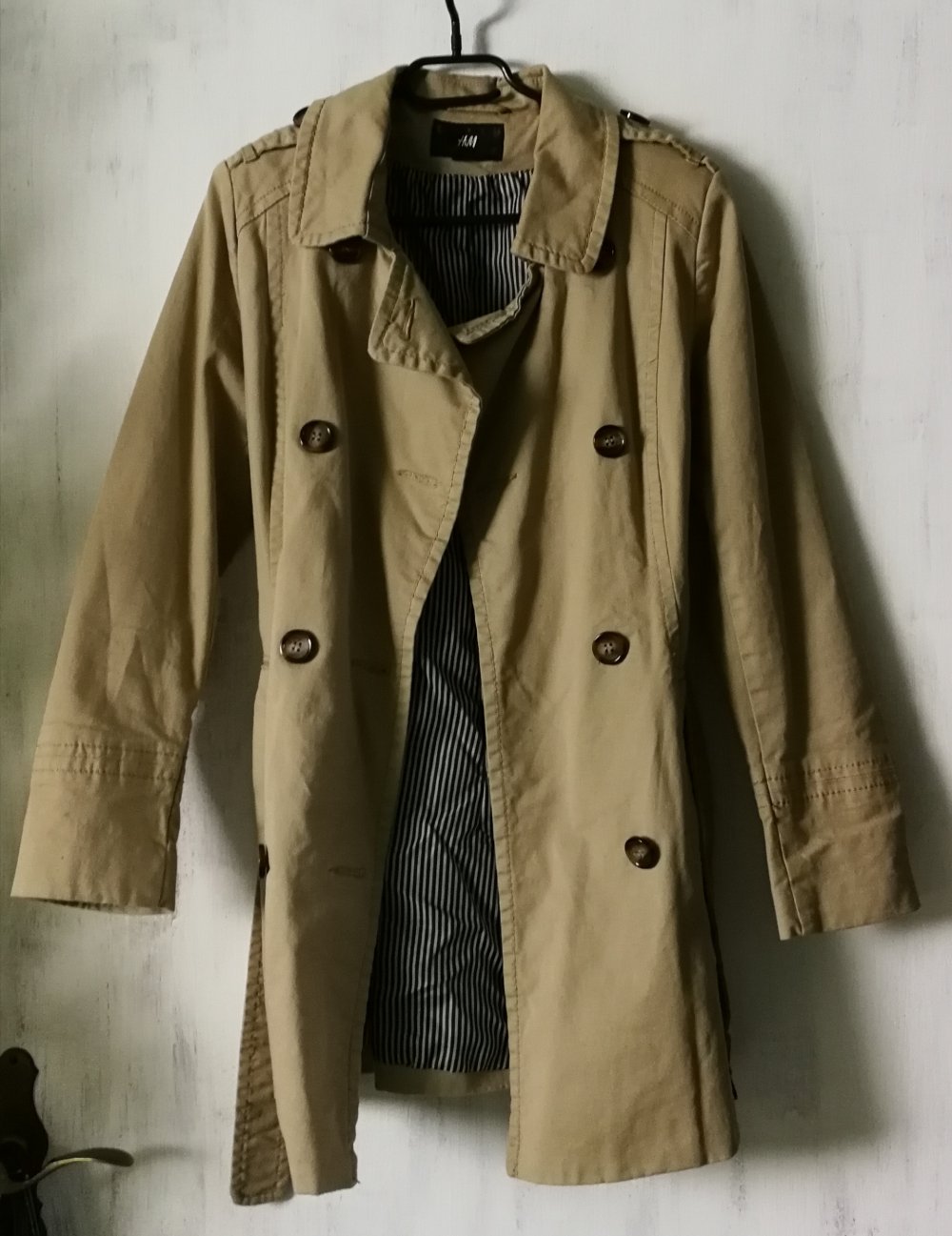 Trenchcoat H&M Jacke sexy Klassiker elegant zeitlose Langjacke Longjacket Beige Hornknöpfe