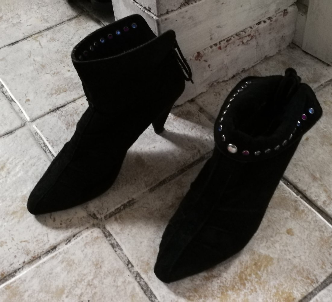 Schwarze sexy Leder Stiefeletten Pumps Strass 80er True Vintage Original! 2 Styles