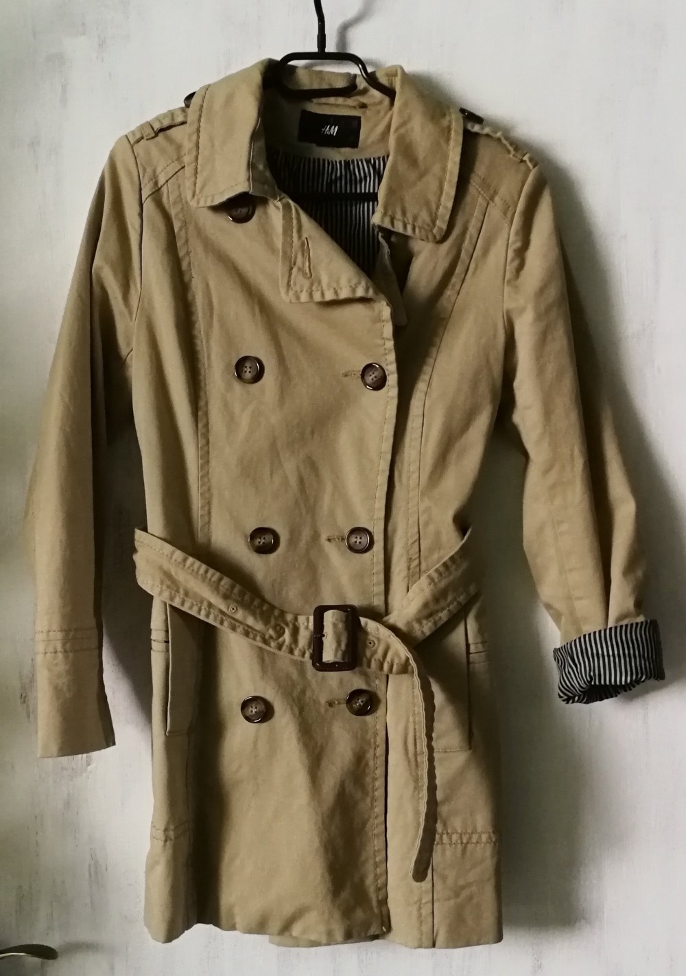 Trenchcoat H&M Jacke sexy Klassiker elegant zeitlose Langjacke Longjacket Beige Hornknöpfe