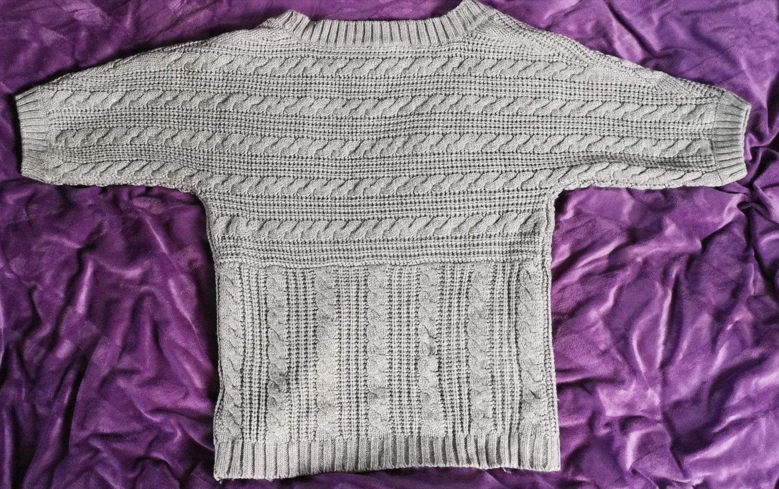 Cardigan Shortcut in Silbergrau mit Flecht Knüpfdesign! Süßer zeitloser Cut!