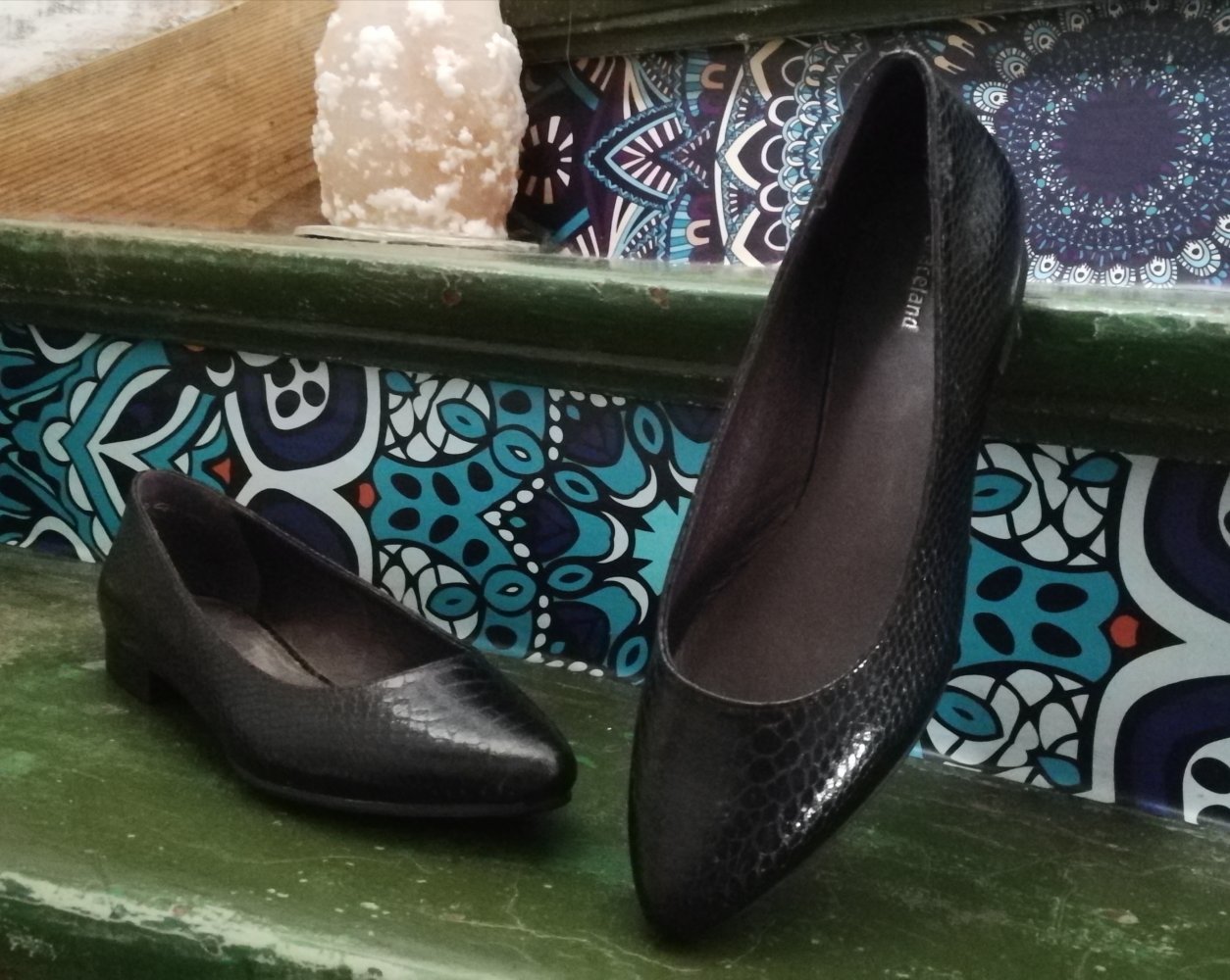Schlangenlederimitat Ballerinas schwarze flache Schuhe klassisch sexy schön Gr. 39