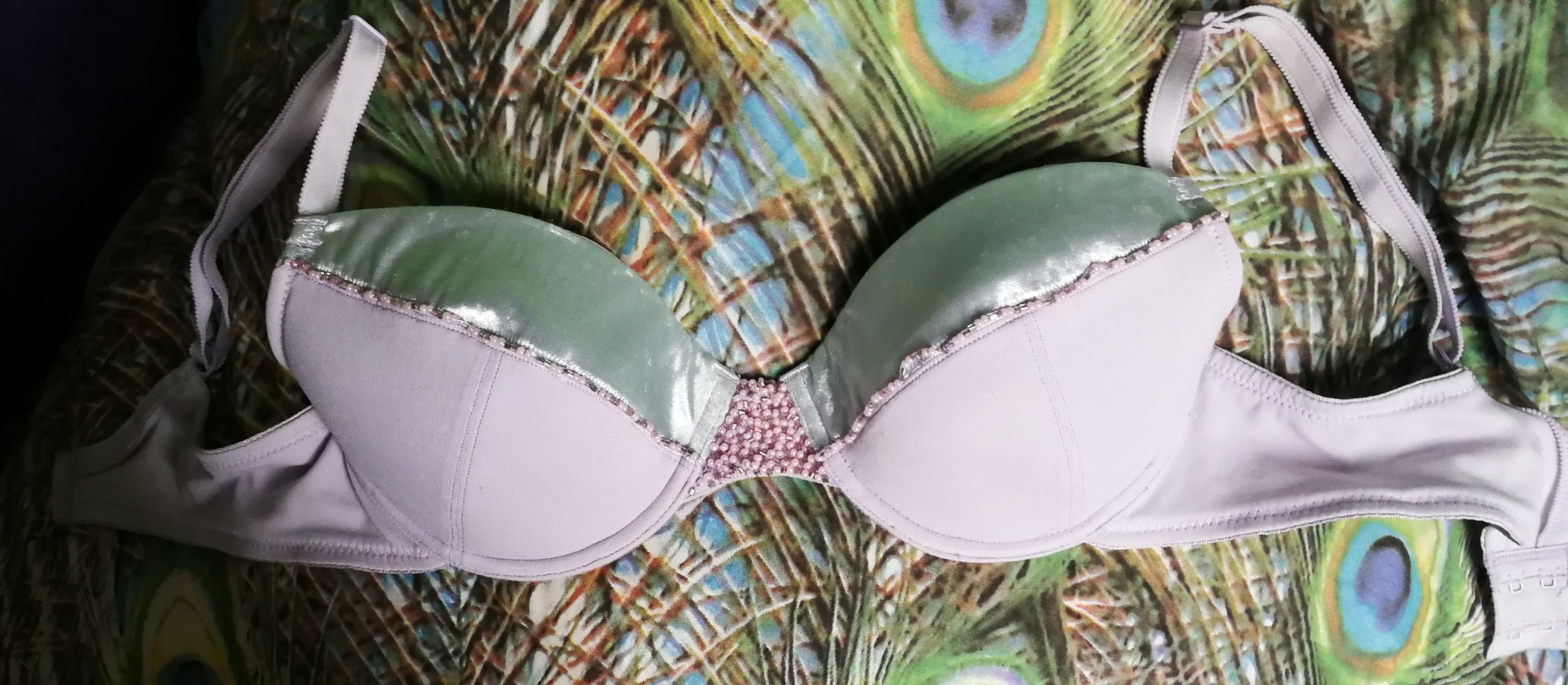 BH mit Handarbeit-Perlenbesatz! Glam Stage Bühnenoutfit Satin True Vintage