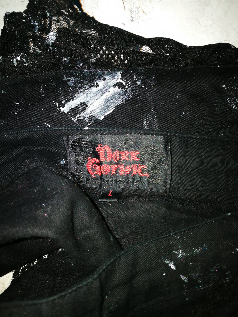 Minirock Gothic Rockchick Jeans mit Netz, Spitzenvolant, Nieten & Custom-Metallicsilber!