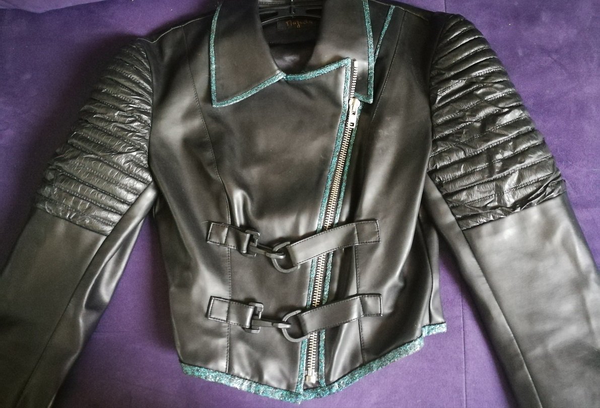 Designerjacke: Bikerjacke Mazocha Düsseldorf als weltweites Unikat! Rockchick Metal Stageoutfit