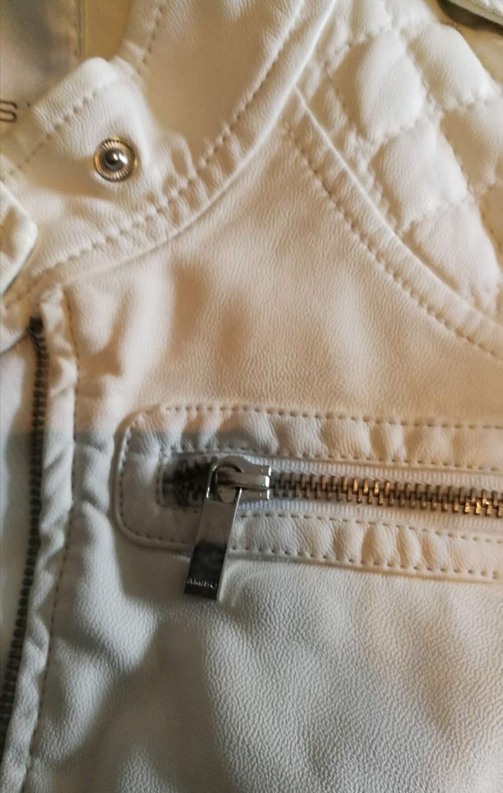 Weiße Lederjacke Stepplederjacke vegan Lederimitat Bikerjacke Amisu