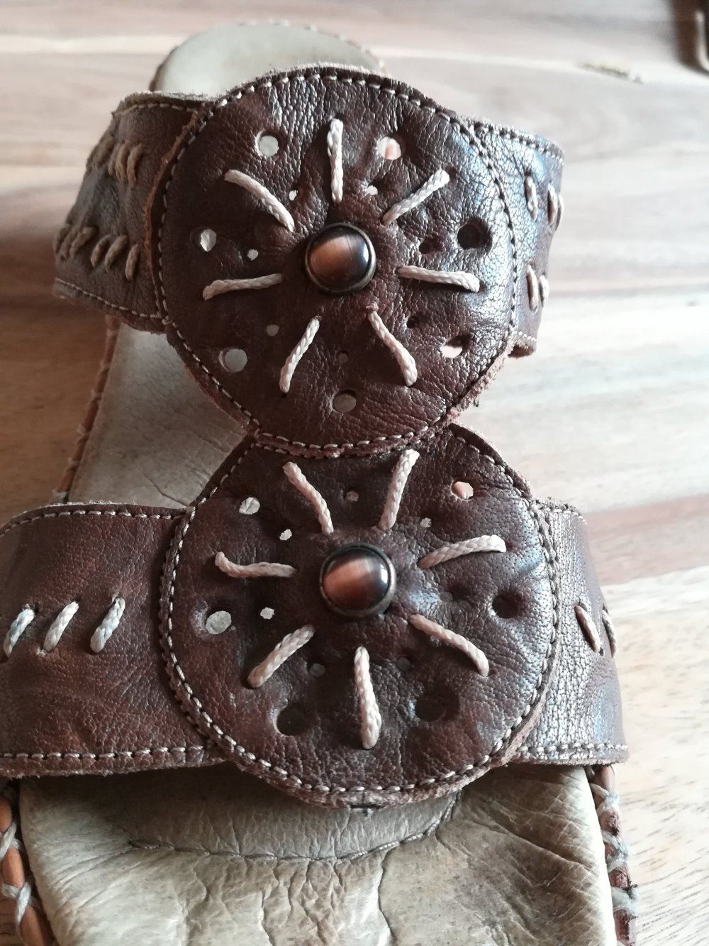 Boho Sandalen mit kleinem Absatz