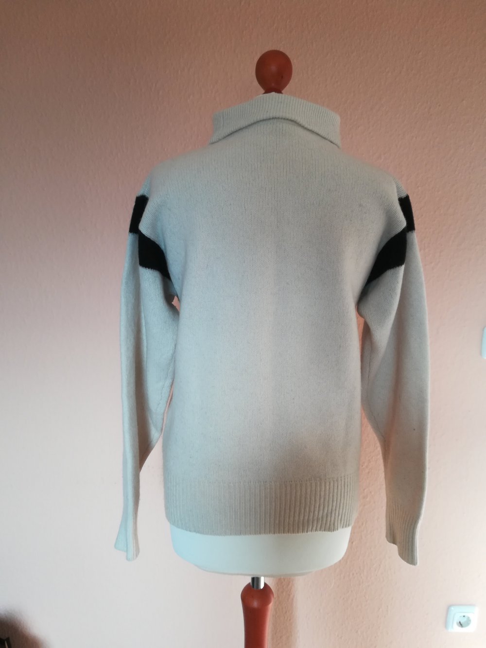 True Vintage Pullover