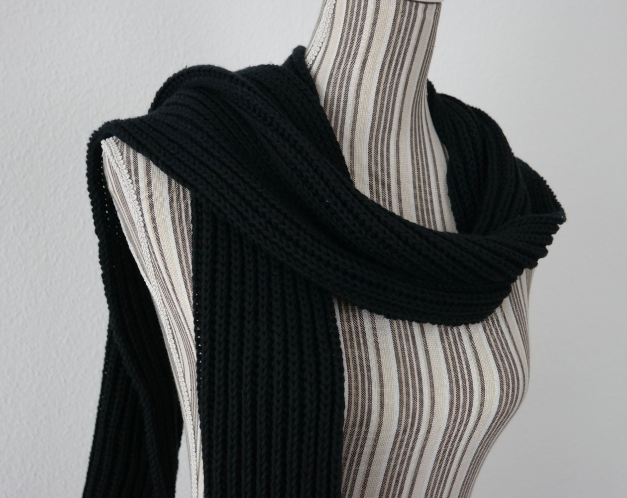 Schal Strickschal Strick gestrickt schwarz DIY