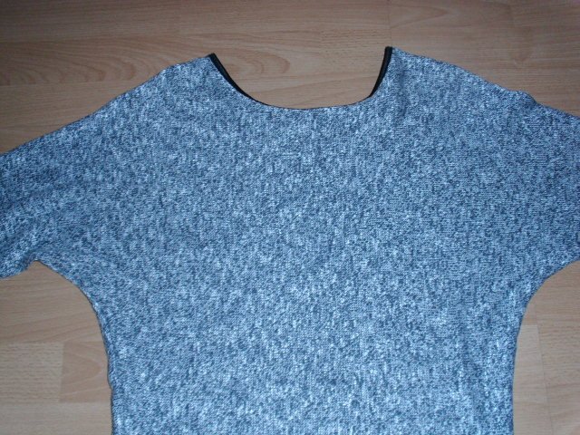 Strickshirt, hellgrau-weiß melliert, Gr. 38