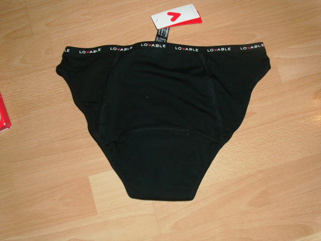 Menstruations-/ Periodenslip von Lovable, schwarz, Gr. 42 OVP