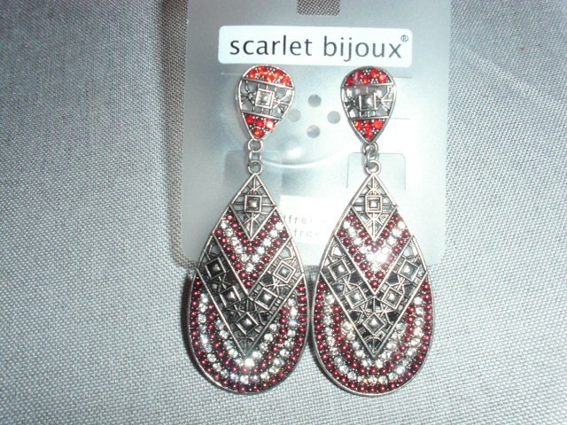 Ohrringe von Scarlet Bijoux, silber-rot, ( Modeschmuck) NEU