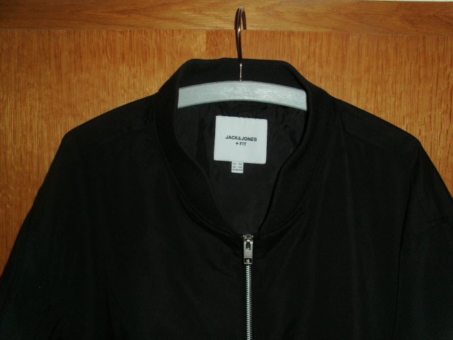 Bomberjacke von Jack & Jones, schwarz, Gr. 4 XL