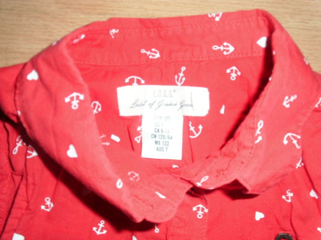 Longbluse von H&M, rot mit Motiven, Gr. 122
