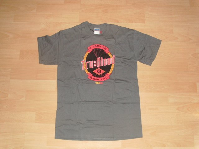 T-Shirt von True Blood, grau mit Motiv, Gr. M OVP