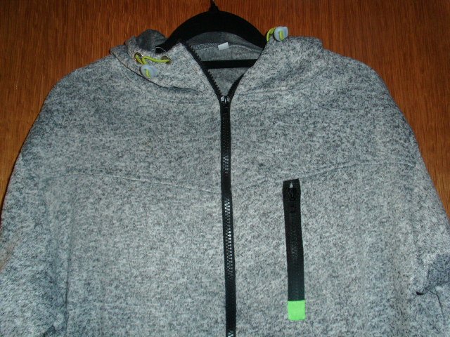 Sweatjacke, grau meliert mit Kapuze, Gr. L