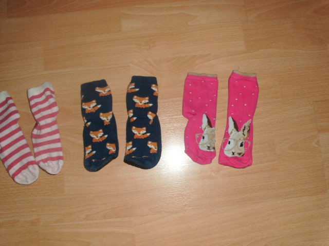 2 Paar Fliesenflitzer, plus Söckchen, Gr. 25