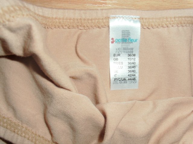 3 Damenslips von Petite Fleur, schwarz und beige, Gr. 36/38 OVP