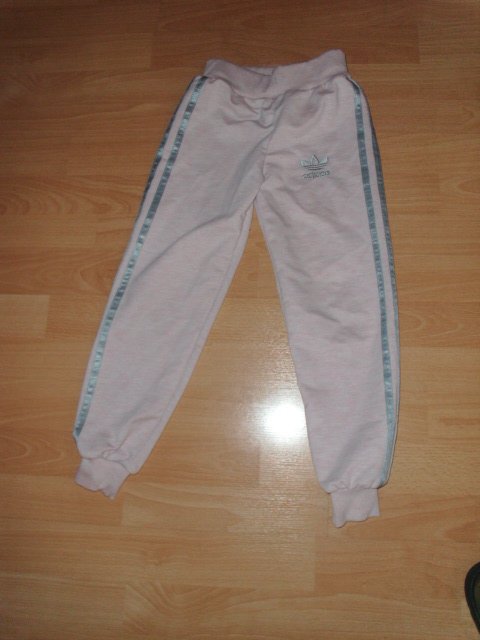 Sportanzug von Adidas, hellrosa, Gr. 122/128