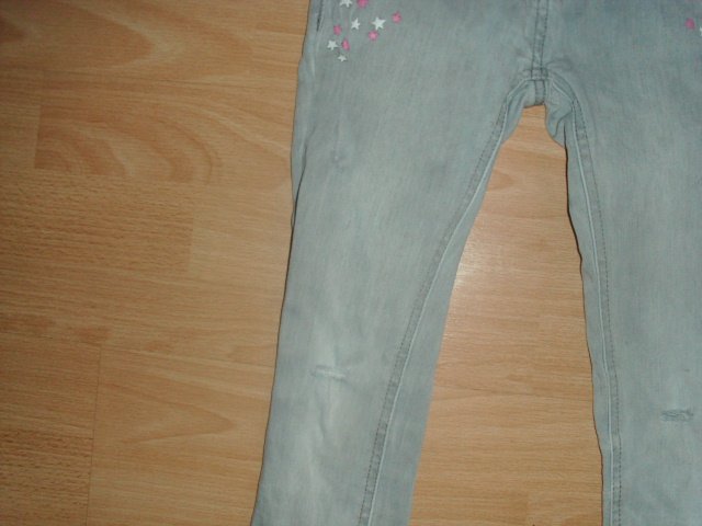 Jeans von Topolino, hellgrau mit Sternen, Gr. 128