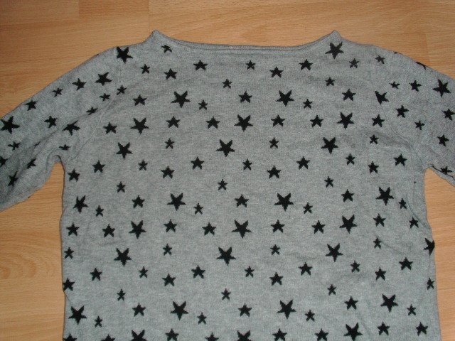 Pullover von H&M, hellgrau mit Sternen, Gr. 42
