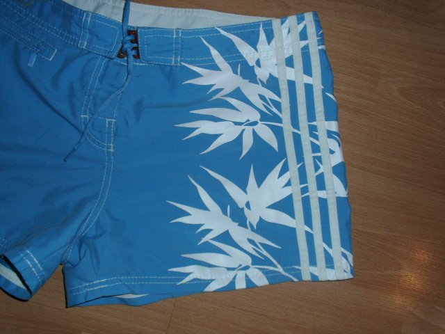 Shorts von Adidas, hellblau-weiß, Gr. 42