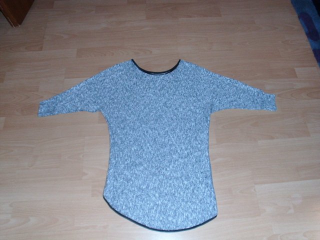 Strickshirt, hellgrau-weiß melliert, Gr. 38