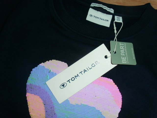 Sweatshirt von Tom Tailor, blau mit Herz, Gr. 128/134 mit Etikett