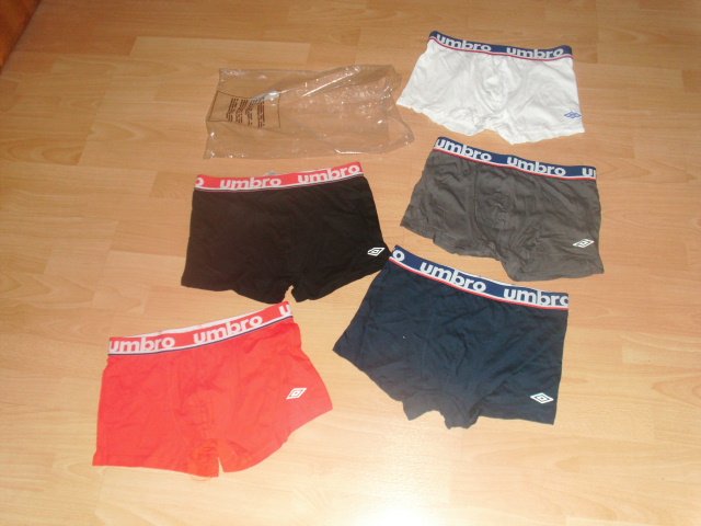 5 Boxershorts von Umbro, in 5 Farben, Gr. S OVP