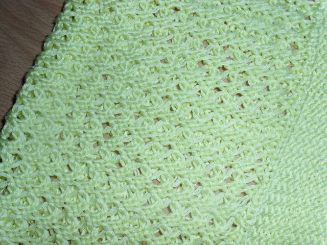 Bolerojacke von Gina Laura, hellgelb mit Lochmuster, Gr. 46/48