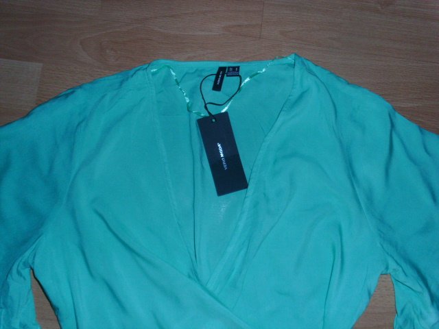 Kleid von Vero Moda, hellgrün, Gr. 38/40 (M) mit Etikett