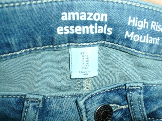 Skinny Jeans von Amazon Essentials, blau, Gr. 36 mit Etikett