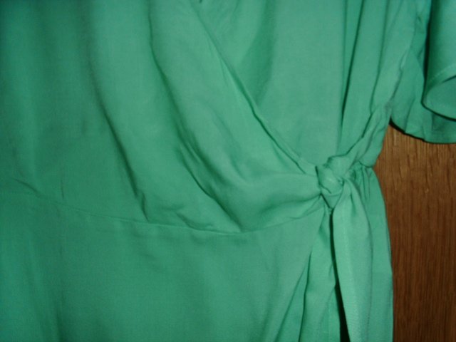Kleid von Vero Moda, hellgrün, Gr. 38/40 (M) mit Etikett