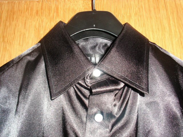 Satinbluse von Shengshan, schwarz, Gr. 38 Neu