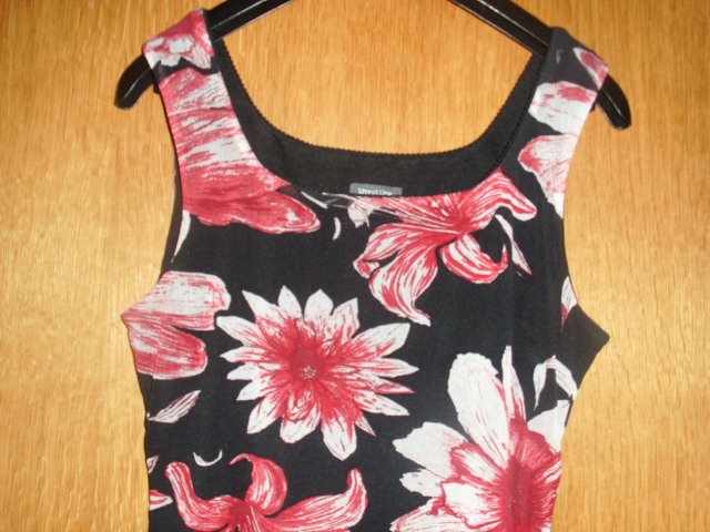 Kleid von Street One, schwarz mit Blumen, Gr. 42