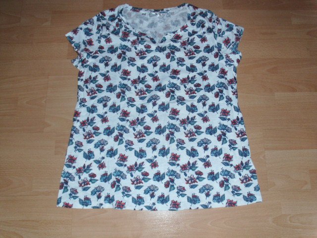 T-Shirt von bpc Collection, weiß mit Blumen, Gr. 44/46