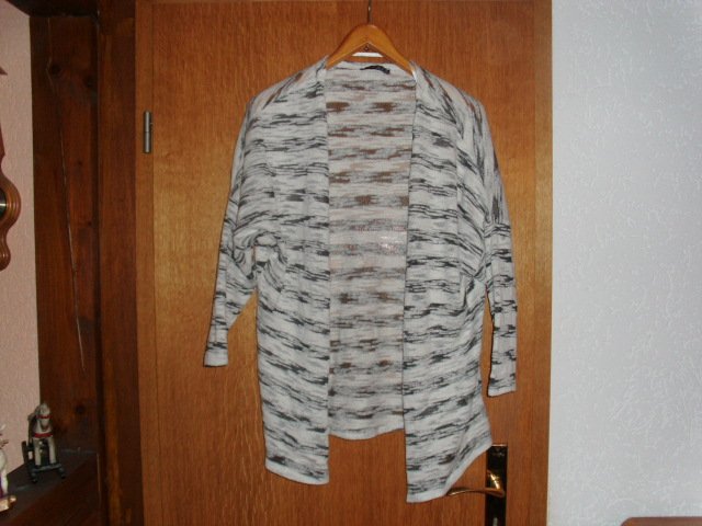 Cardigan von Atmosphere, weiß-grau, Gr. 36/38 (S)