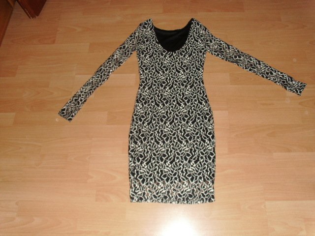 Kleid von Amisu, schwarz-weiß, Gr. 34