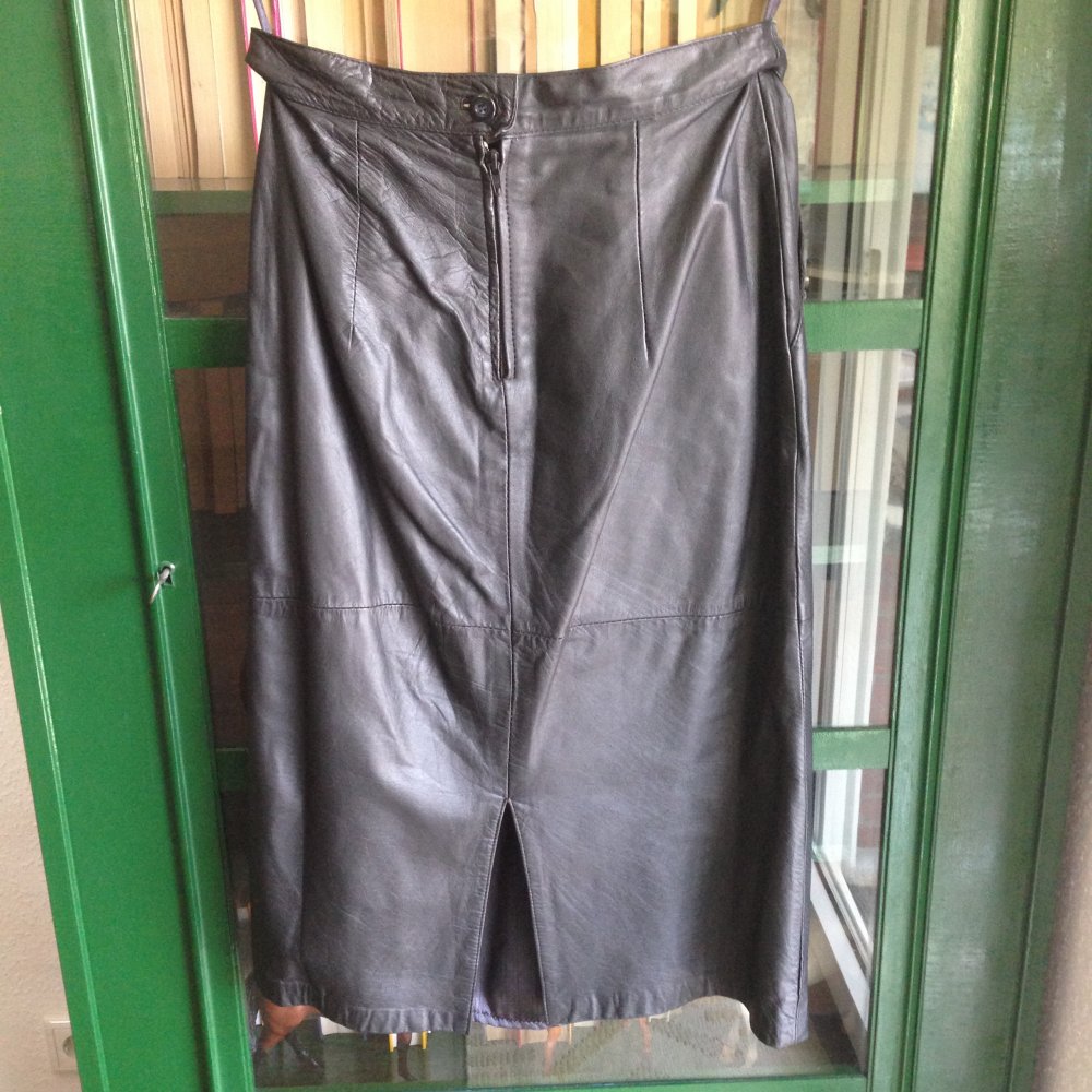 True Vintage Rock Midi Leder schwarz ca. 36