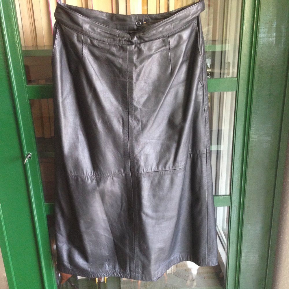 True Vintage Rock Midi Leder schwarz ca. 36