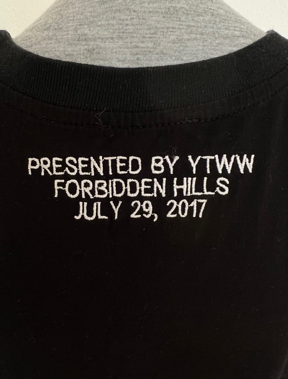 YTWW Shirt S