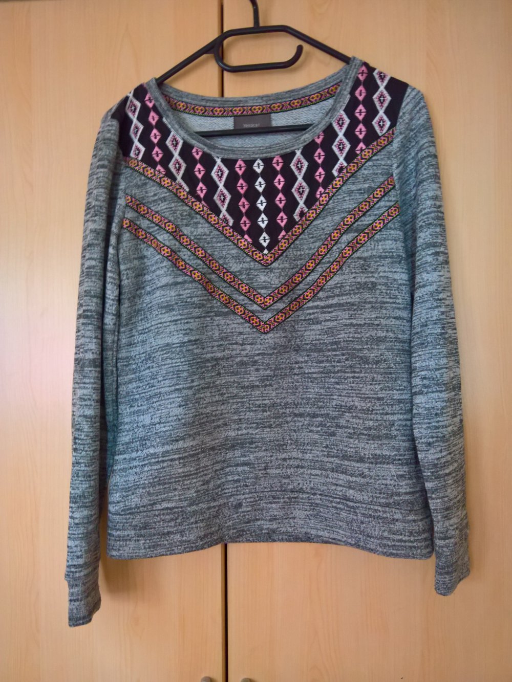 schöner Pullover Gr. S