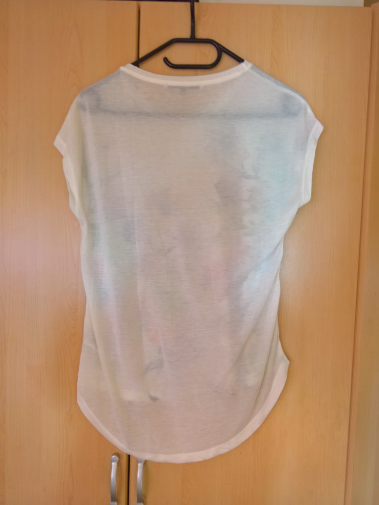 leichtes Shirt von Only Gr. L (getragen bei M 40)