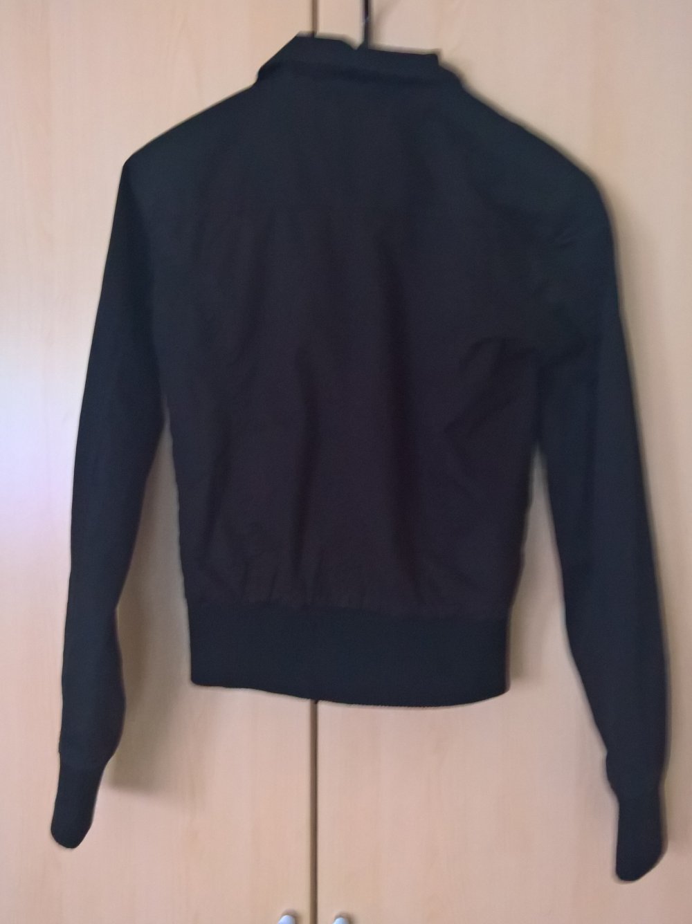 schwarze Übergangsjacke Gr. 32 34 XS