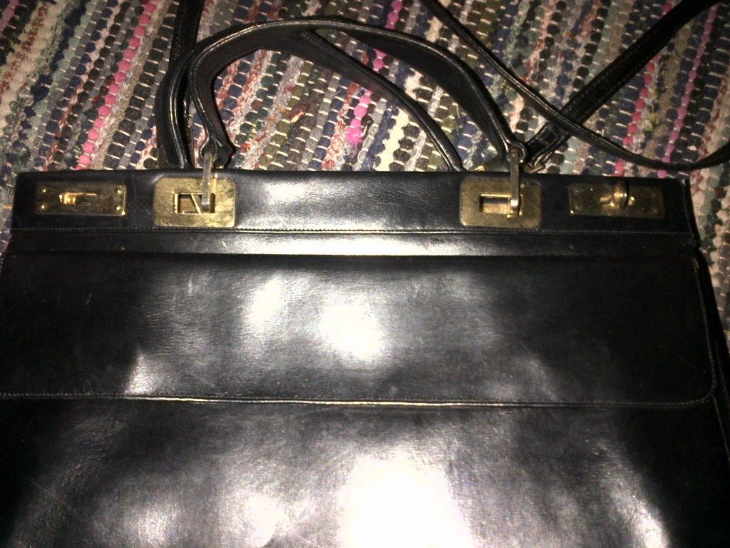 Ledertasche schwarz 
