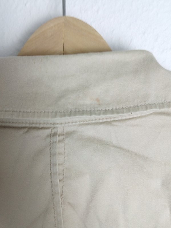 Beiger Trenchcoat