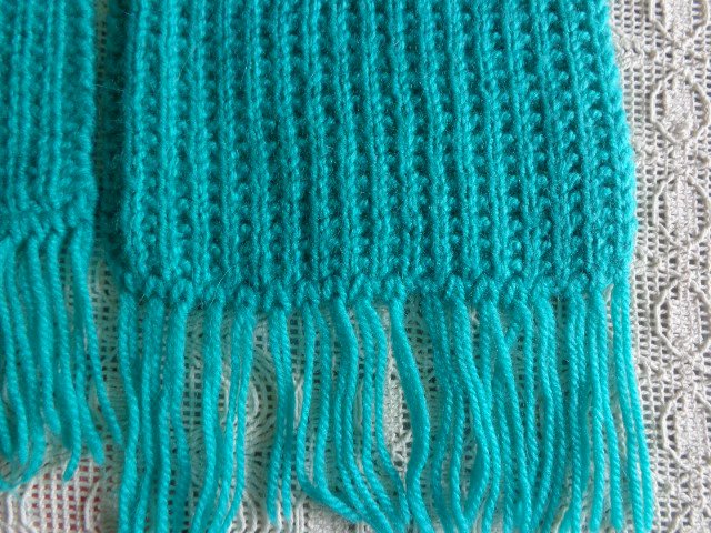 #Schal Strickschal smaragdgrün mit Fransen, Handarbeit